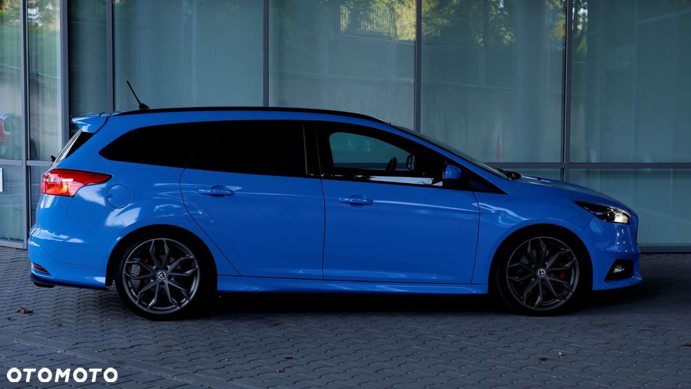 Ford Focus 2.0 TDCi ST PowerShift - 3