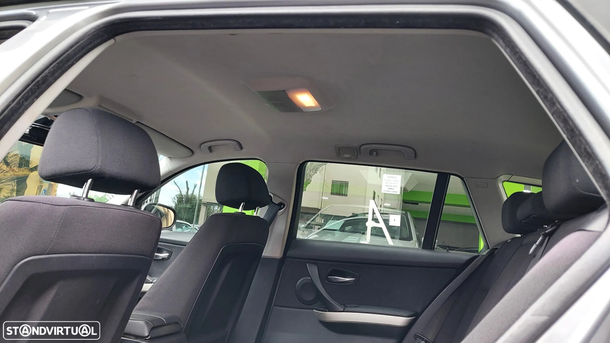 BMW 318 d Touring - 15