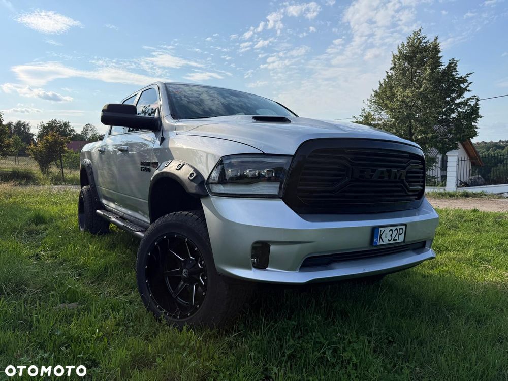 RAM 1500 Crew Cab Sport - 5