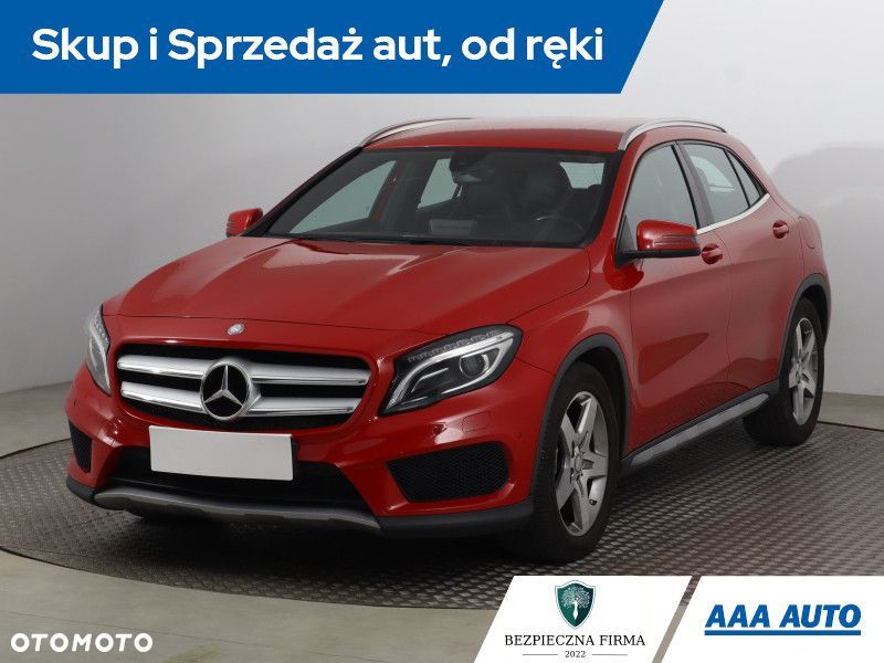 Mercedes-Benz GLA - 2