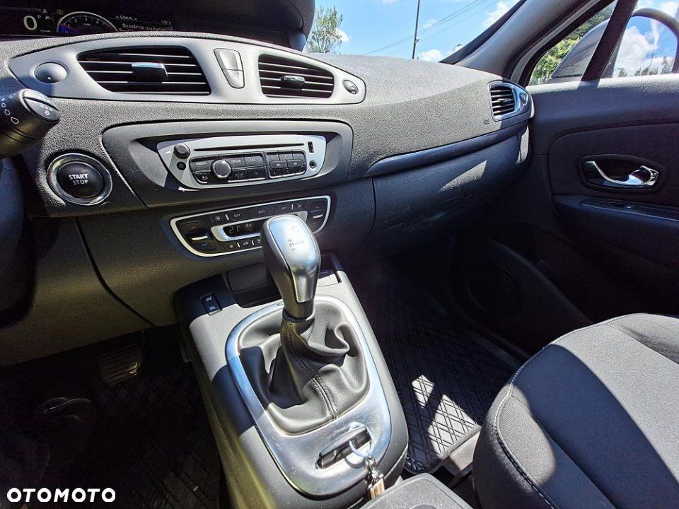 Renault Scenic - 28