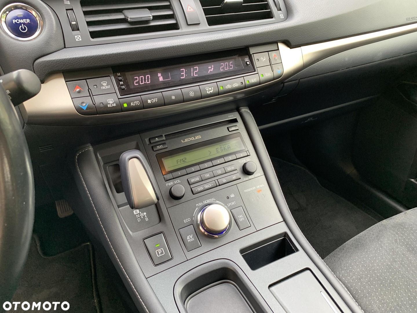 Lexus CT - 18