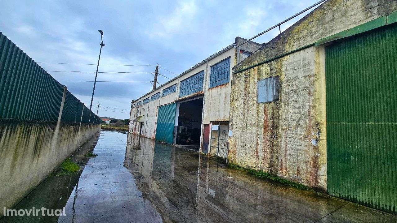 Armazém Industrial em Torres Vedras - Grande imagem: 2/6