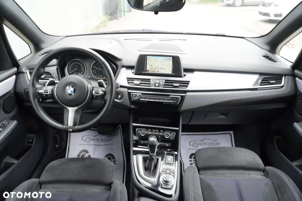 BMW Seria 2 220d xDrive Sport-Aut M Sport - 5