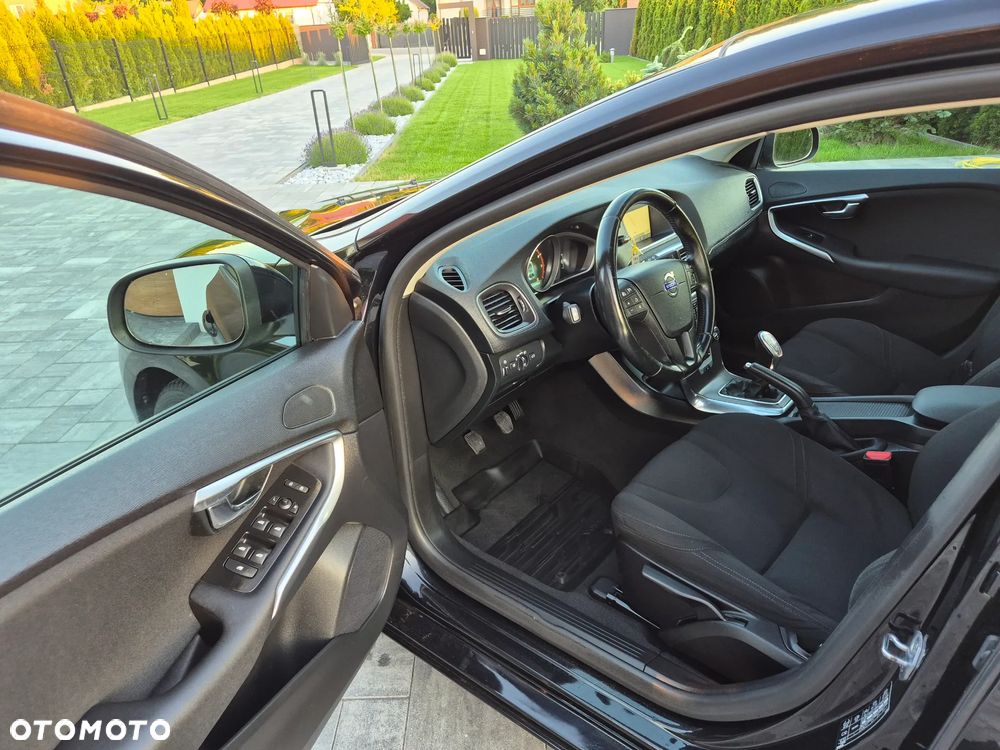 Volvo V40 T2 Kinetic - 14