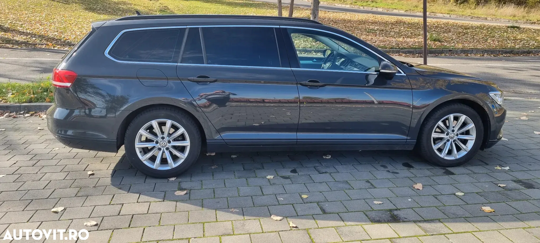 Volkswagen Passat Variant 2.0 TDI DSG Comfortline - 3