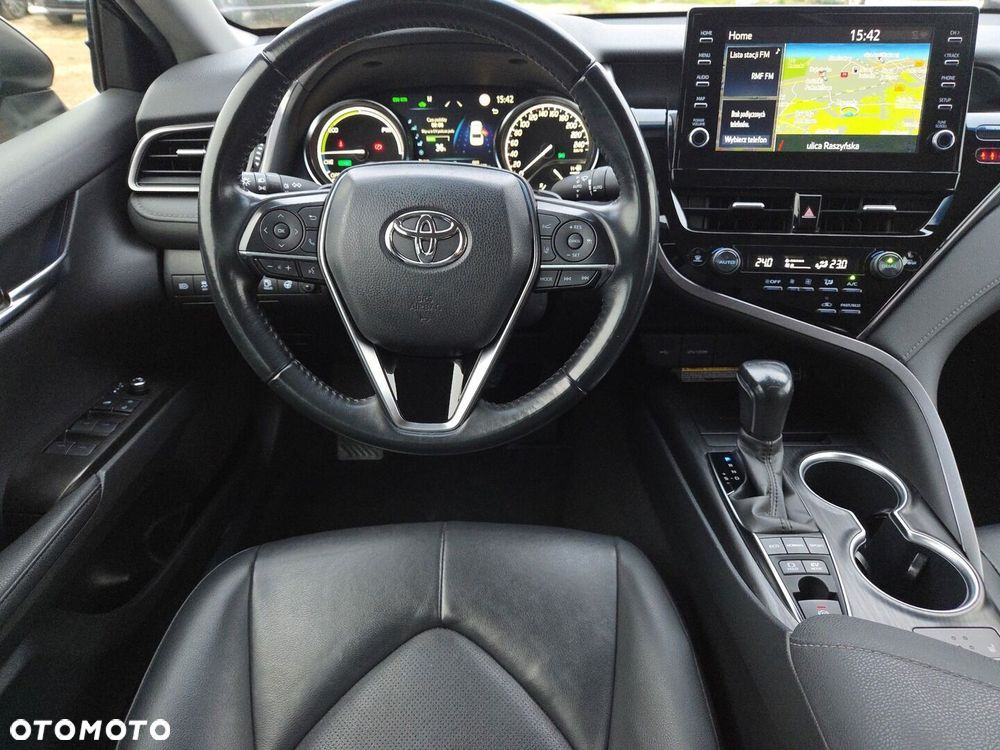 Toyota Camry 2.5 Hybrid Executive CVT - 13