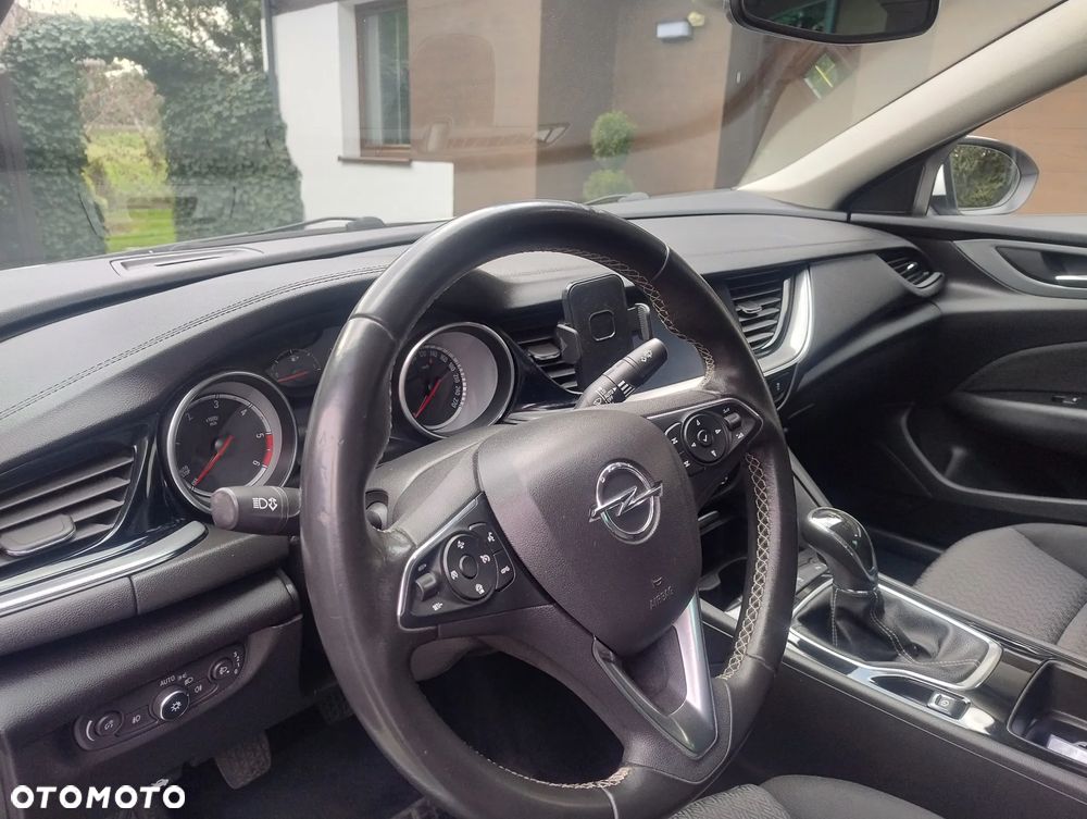 Opel Insignia 2.0 - 9