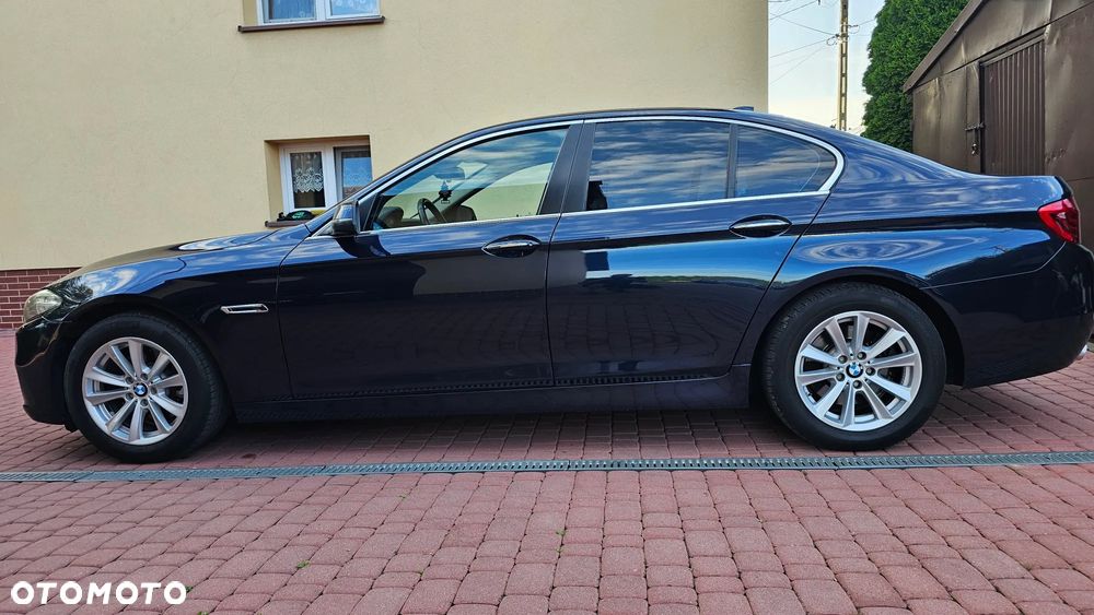 BMW Seria 5 528i xDrive Sport-Aut Luxury Line - 13