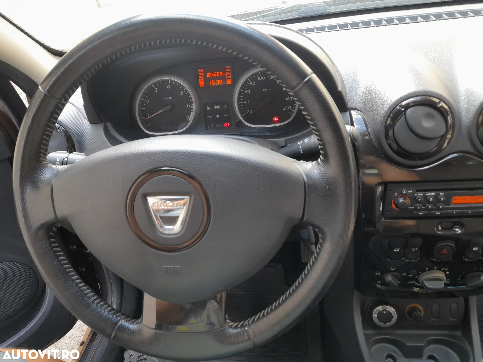 Dacia Duster 1.6 16V 4x4 Prestige - 16