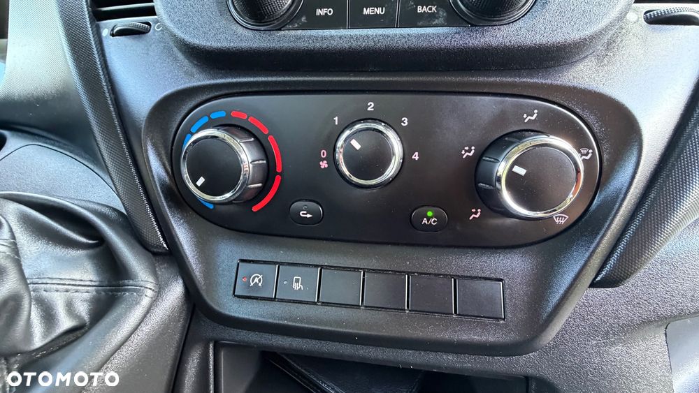 Iveco DAILY - 17