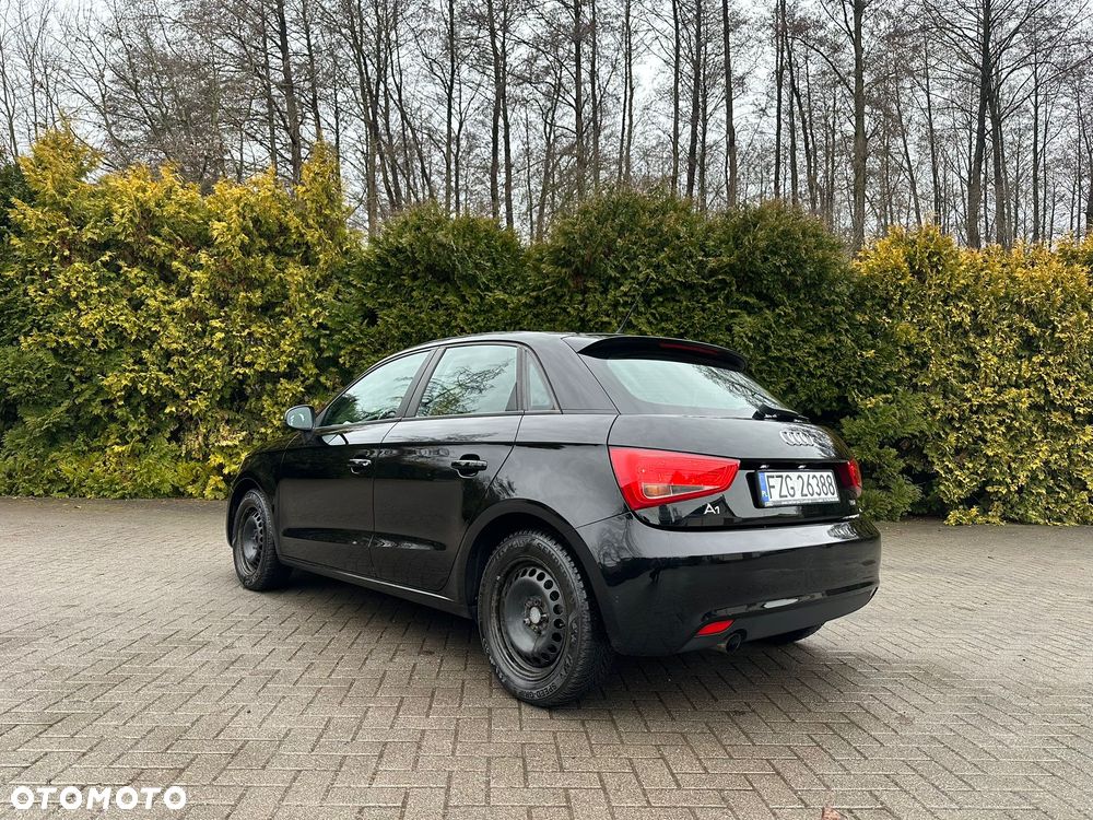 Audi A1 Sportback 1.6 TDI Ambition - 11