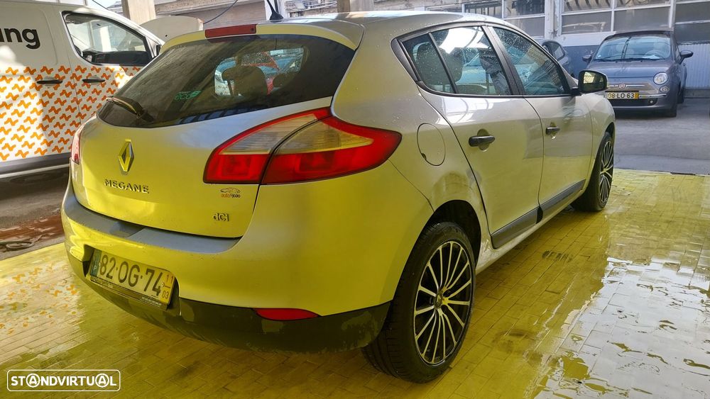 Renault Mégane 1.5 dCi Confort SS - 22