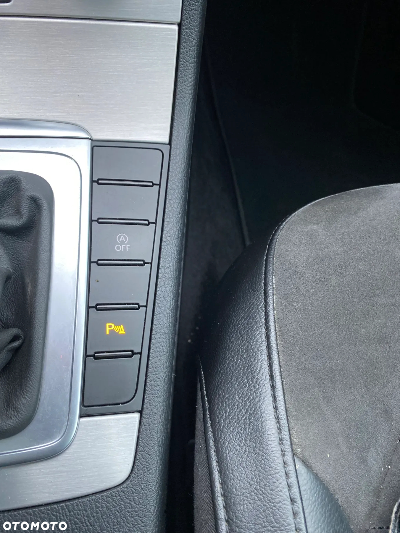 Volkswagen Passat Variant 2.0 TDI DSG BlueMotion Technology Comfortline - 29