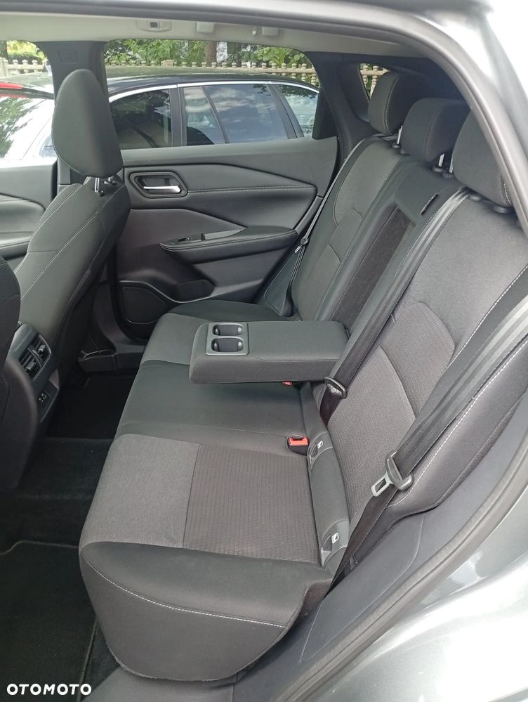 Nissan Qashqai 1.3 DIG-T Acenta - 26