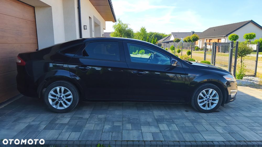Ford Mondeo 2.0 TDCi Ambiente - 3