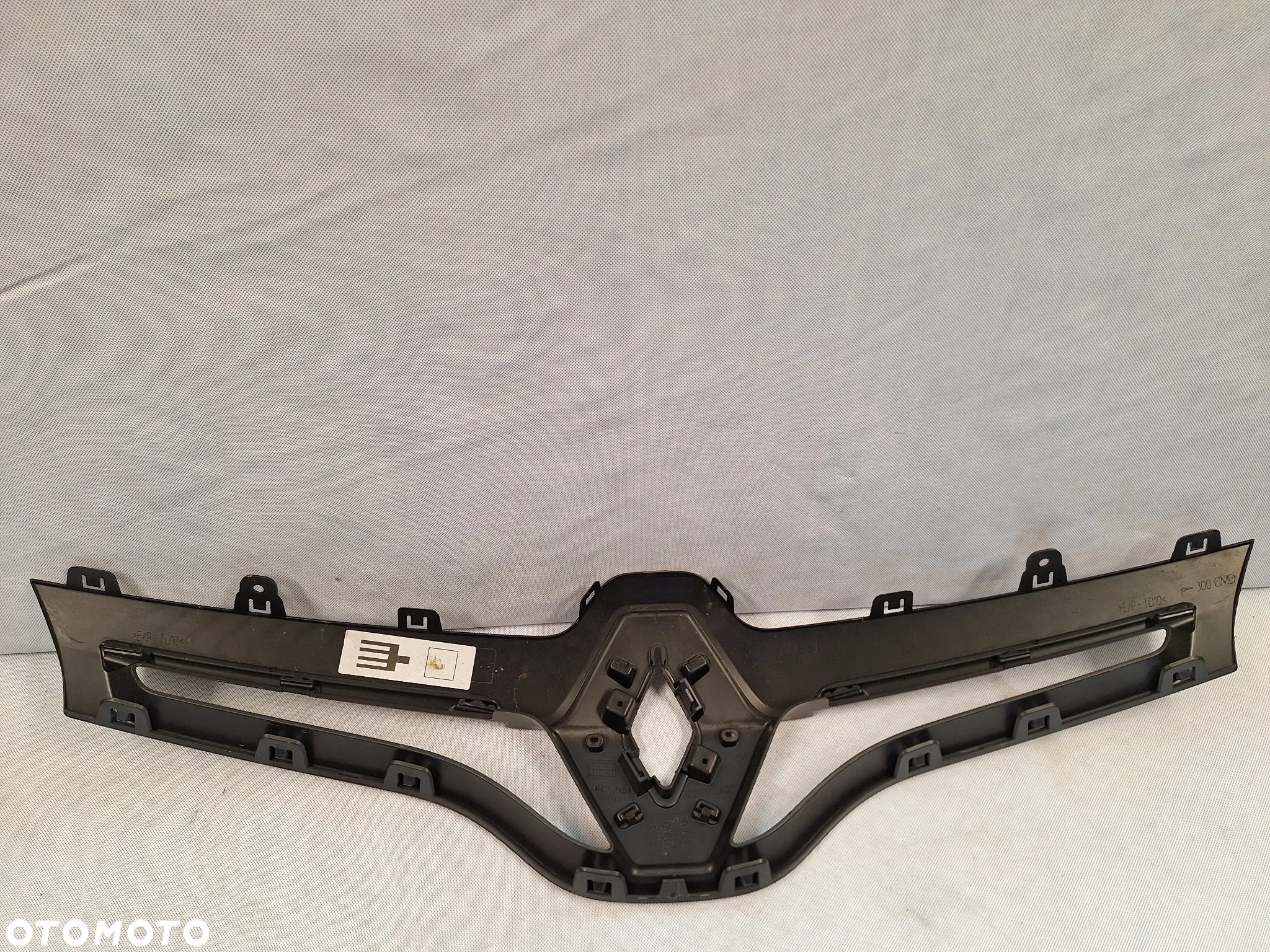 Renault Scenic III lift grill atrapa chłodnicy 620783747R - 2