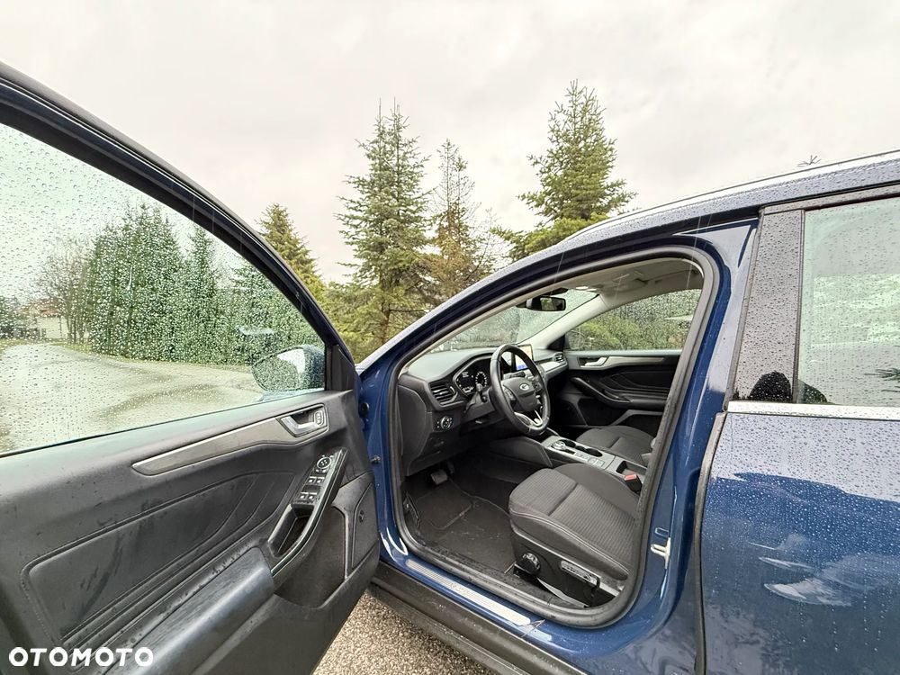 Ford Focus 2.0 EcoBlue Active Business - 11
