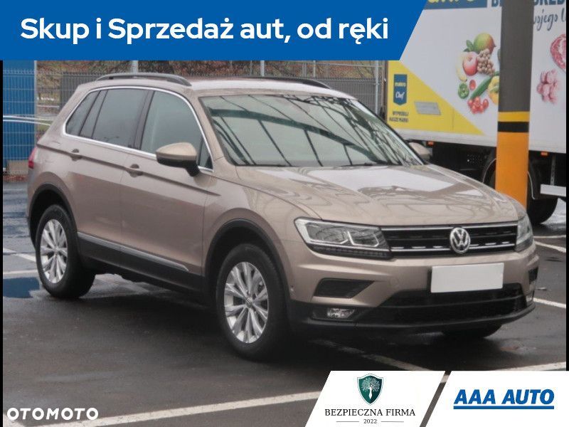 Volkswagen Tiguan - 2