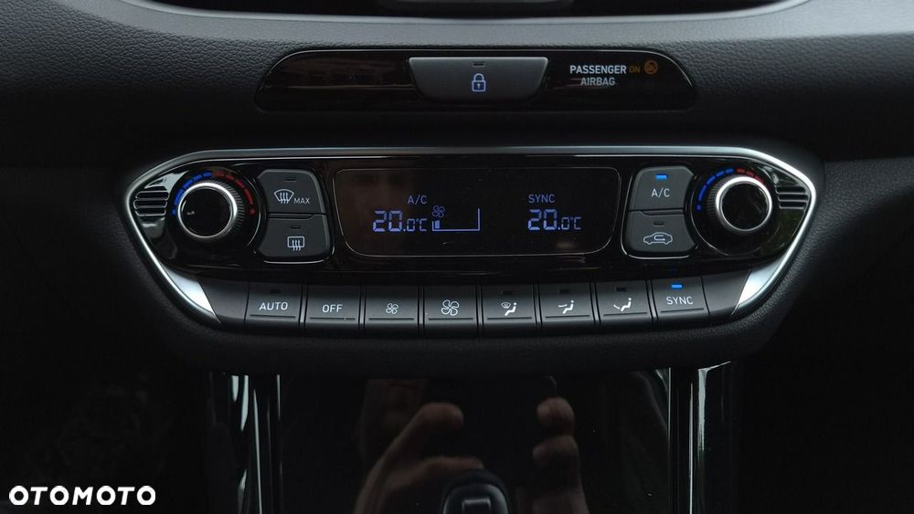 Hyundai i30 1.6 T-GDI Smart DCT - 23
