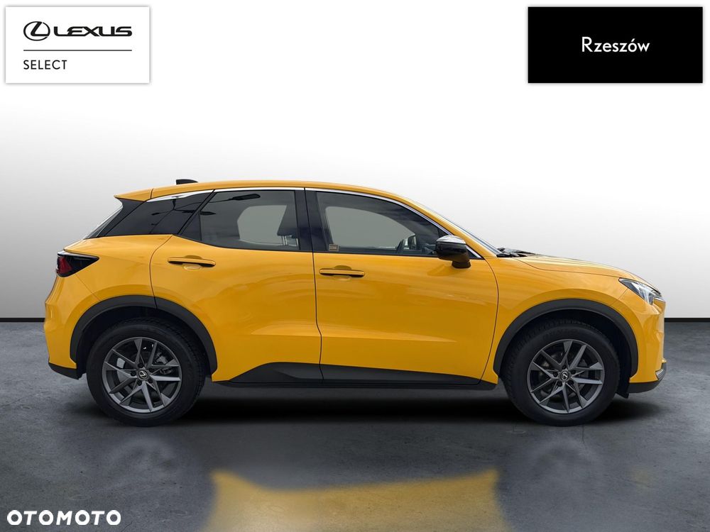 Lexus LBX 1.5 Hybrid - 6