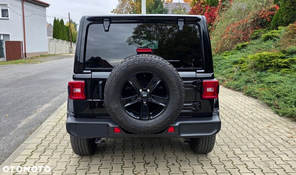 Jeep Wrangler - 8