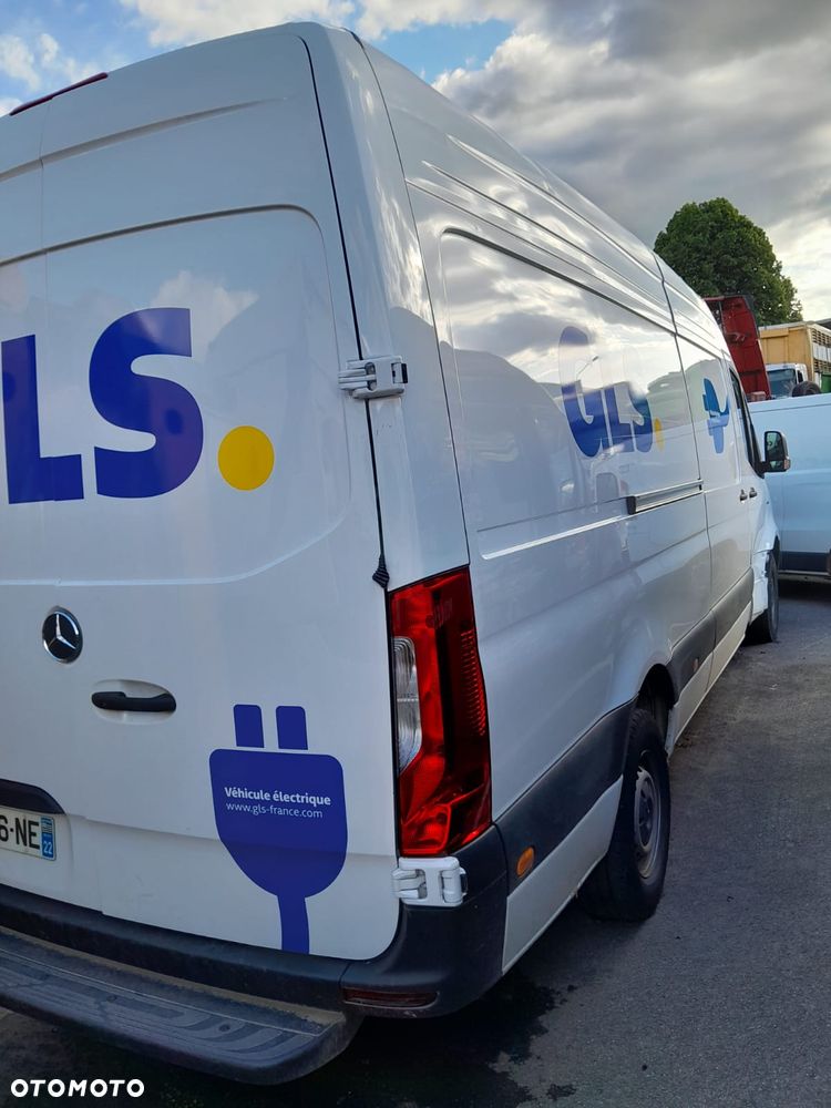 Mercedes-Benz eSprinter - 19