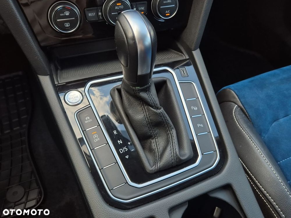 Volkswagen Passat 2.0 TSI Elegance DSG - 21