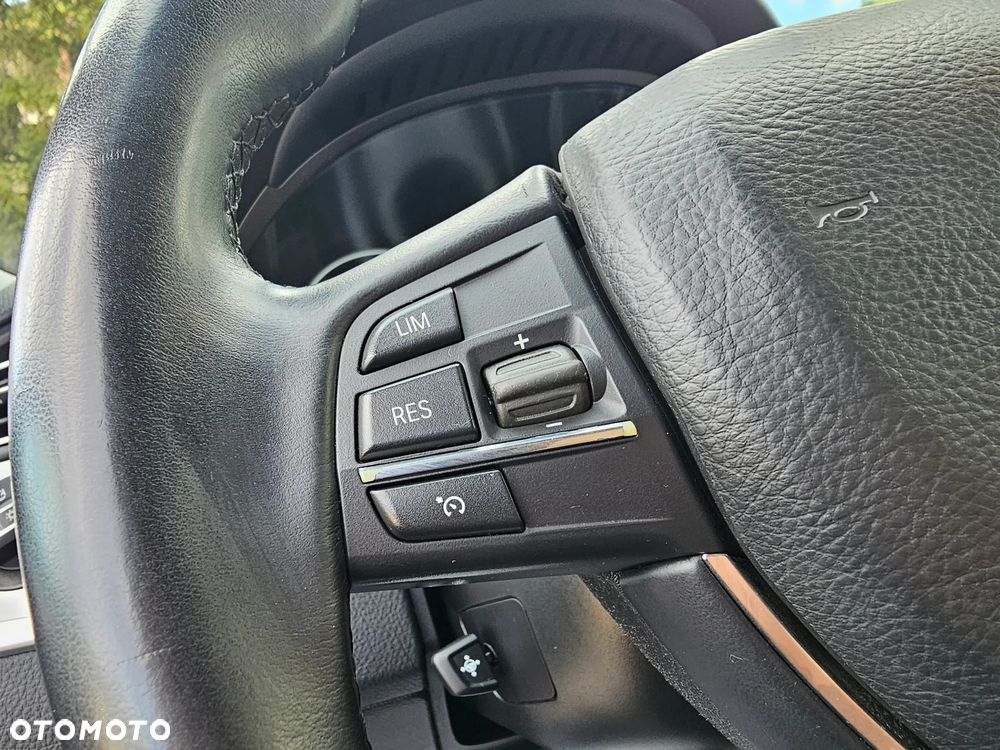 BMW Seria 5 520d - 24