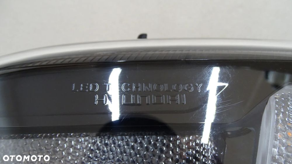 HYUNDAI KONA I lift - lampa tylna prawa - 4