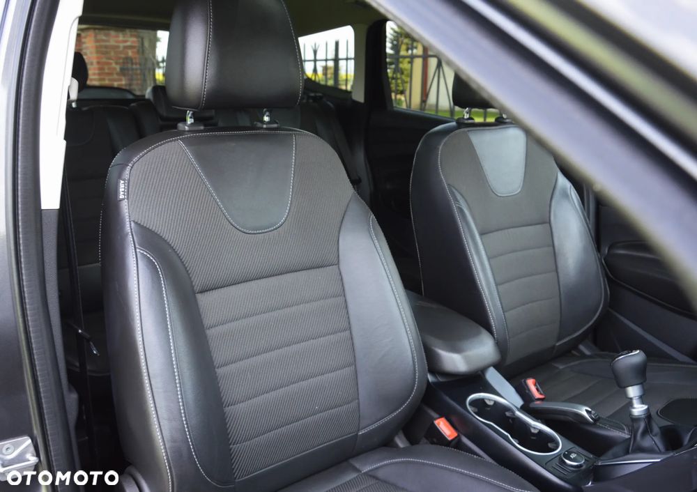 Ford Kuga - 26