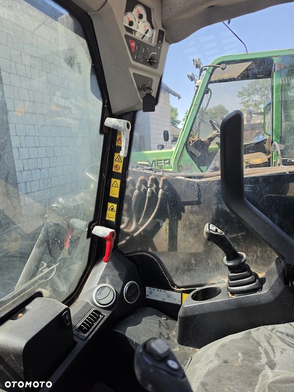 JCB ROBOT 260 /bobcat - 9