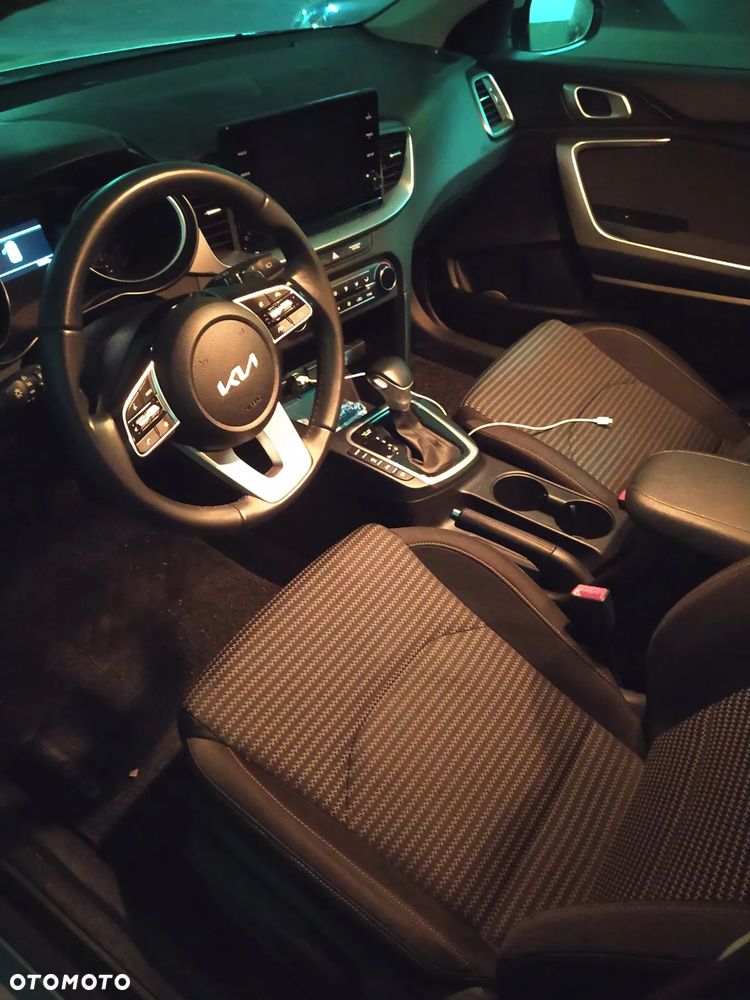 Kia Ceed 1.5 T-GDI M DCT - 6