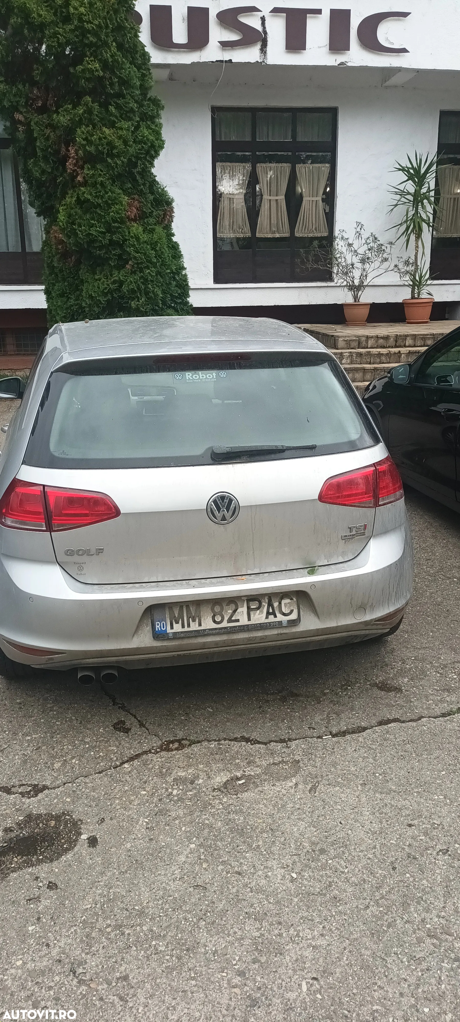 Volkswagen Golf 1.2 TSI DSG Comfortline - 3