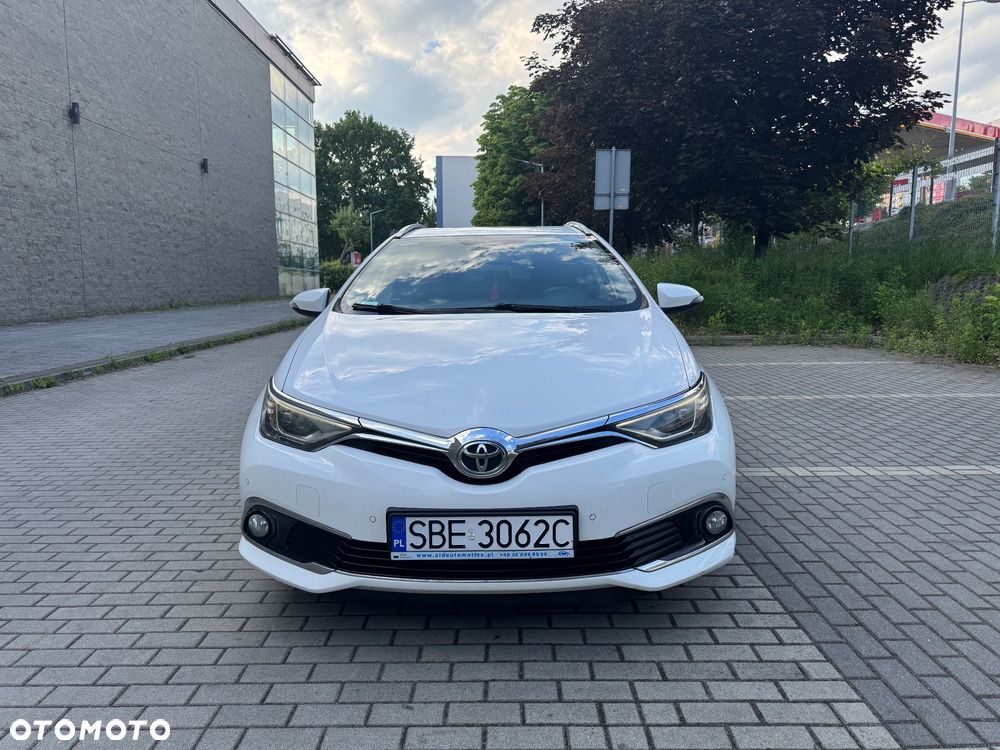 Toyota Auris 1.6 D-4D Premium - 23