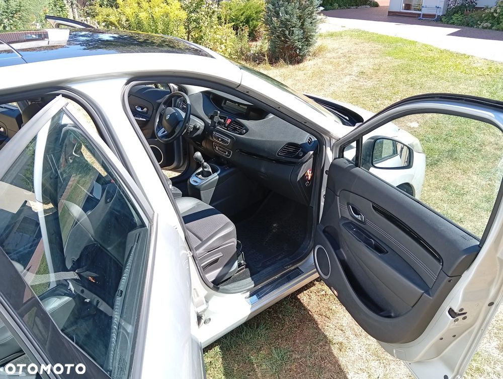 Renault Grand Scenic TCe 130 Dynamique - 32