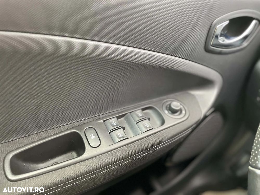 Renault ZOE - 16
