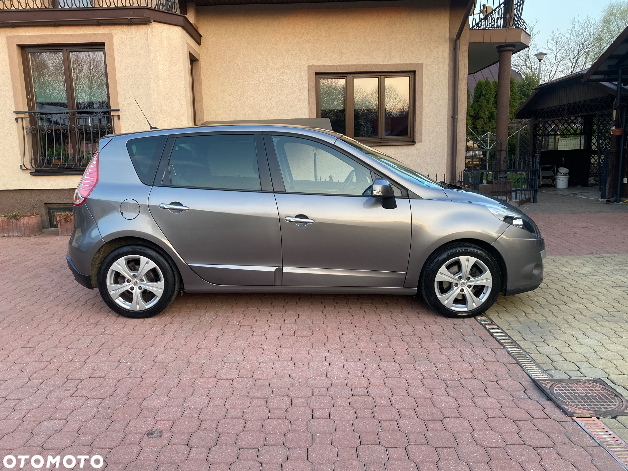 Renault Scenic 1.4 16V TCE Expression - 4