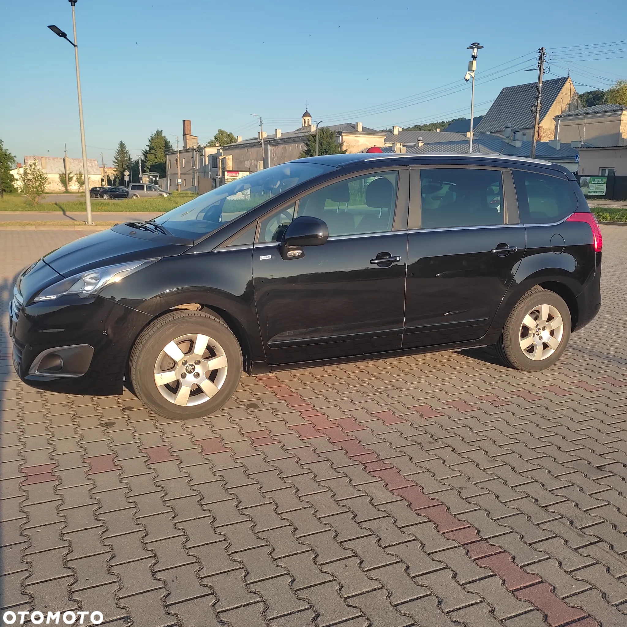 Peugeot 5008 1.6 BlueHDi Style 7os - 24