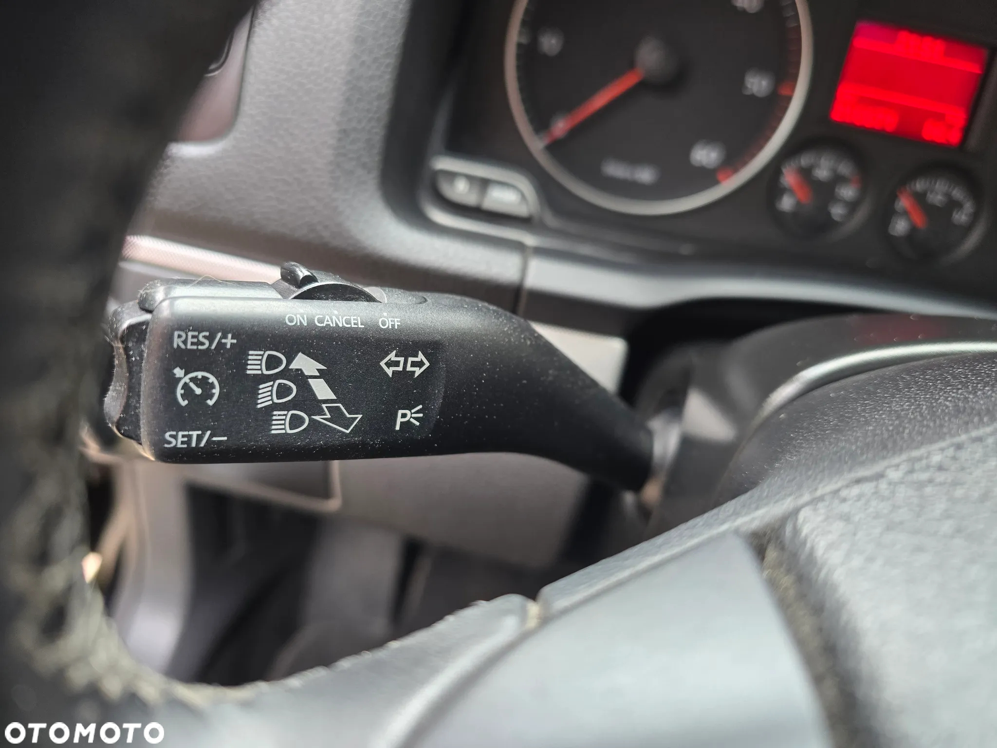 Volkswagen Golf Variant 2.0 TDI DPF Exclusive - 24