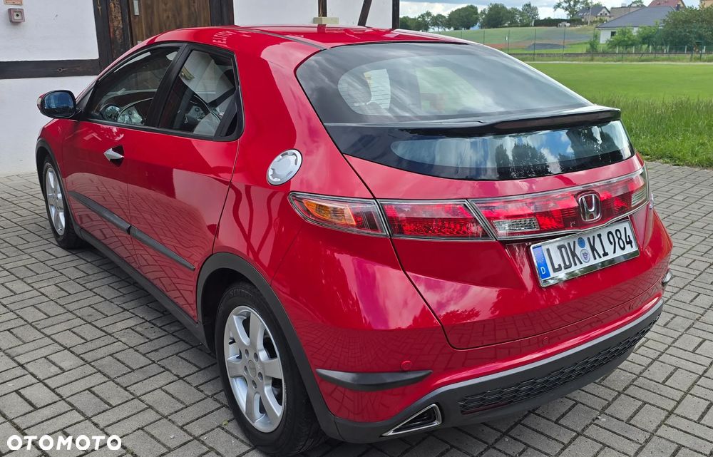 Honda Civic 1.8i-VTEC Sport - 10