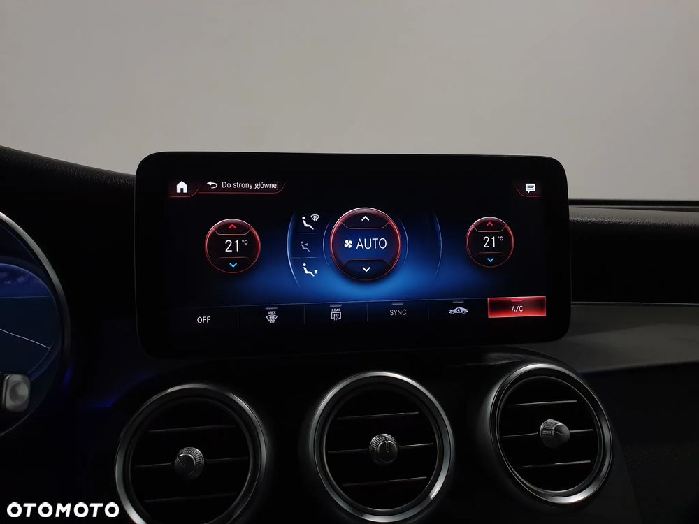 Mercedes-Benz GLC 300 d 4Matic 9G-TRONIC AMG Line Plus - 20