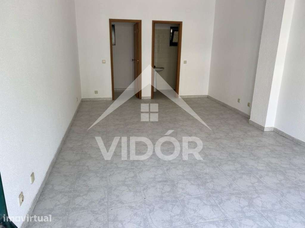 Loja no Novo Mercado Municipal Moita - Grande imagem: 2/7
