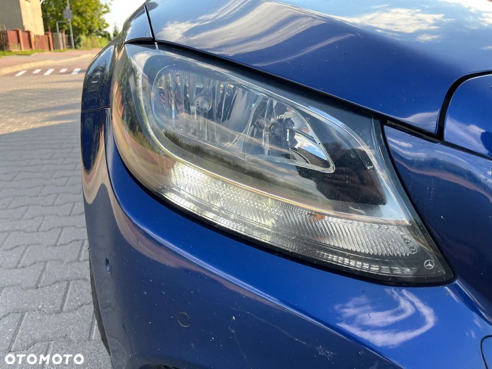 Mercedes-Benz Klasa C 220 CDI Edition - 4