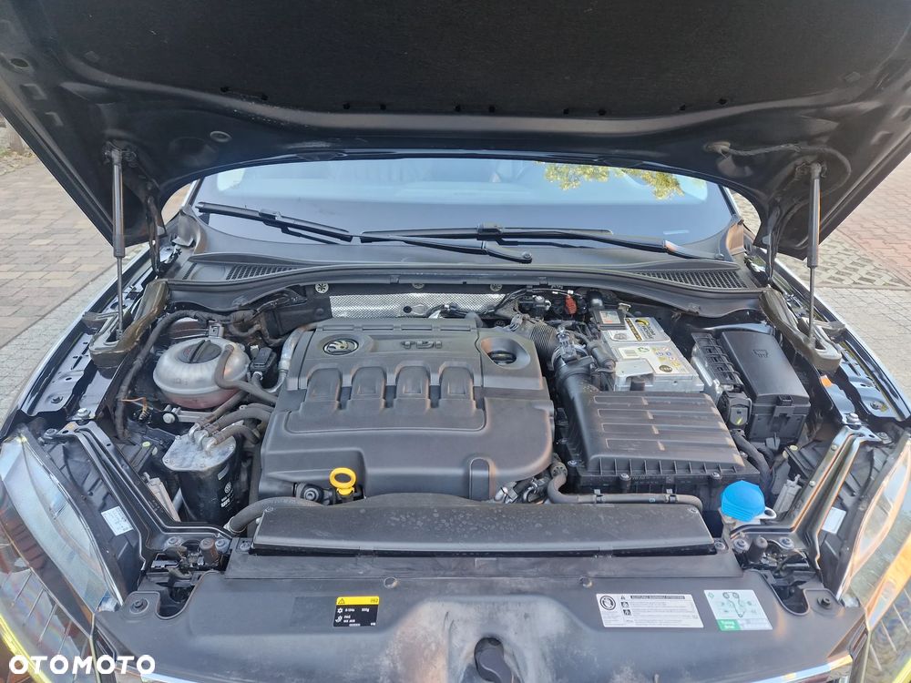 Skoda Superb Combi 1.6 TDI GreenLine - 13