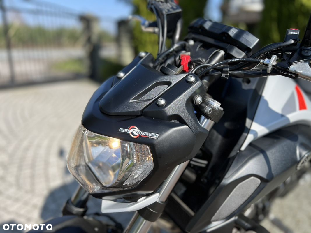 Yamaha MT - 21