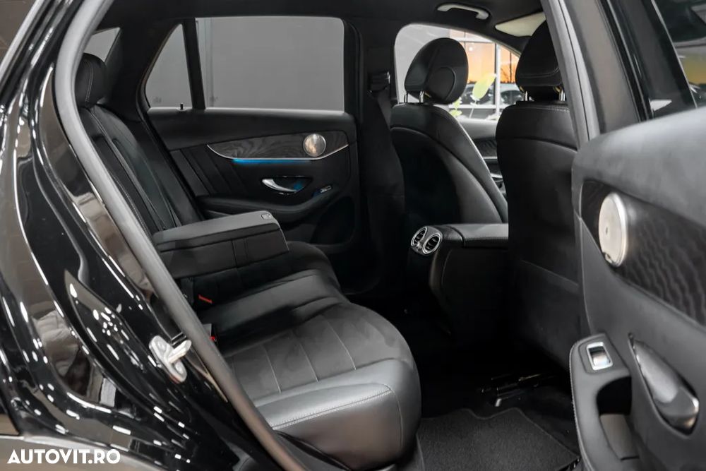 Mercedes-Benz GLC 250 d 4Matic 9G-TRONIC AMG Line - 30