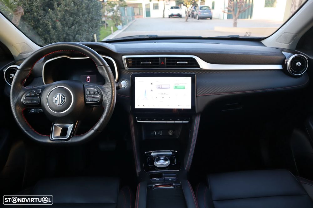 MG ZS EV 72.6 kWh Luxury - 28