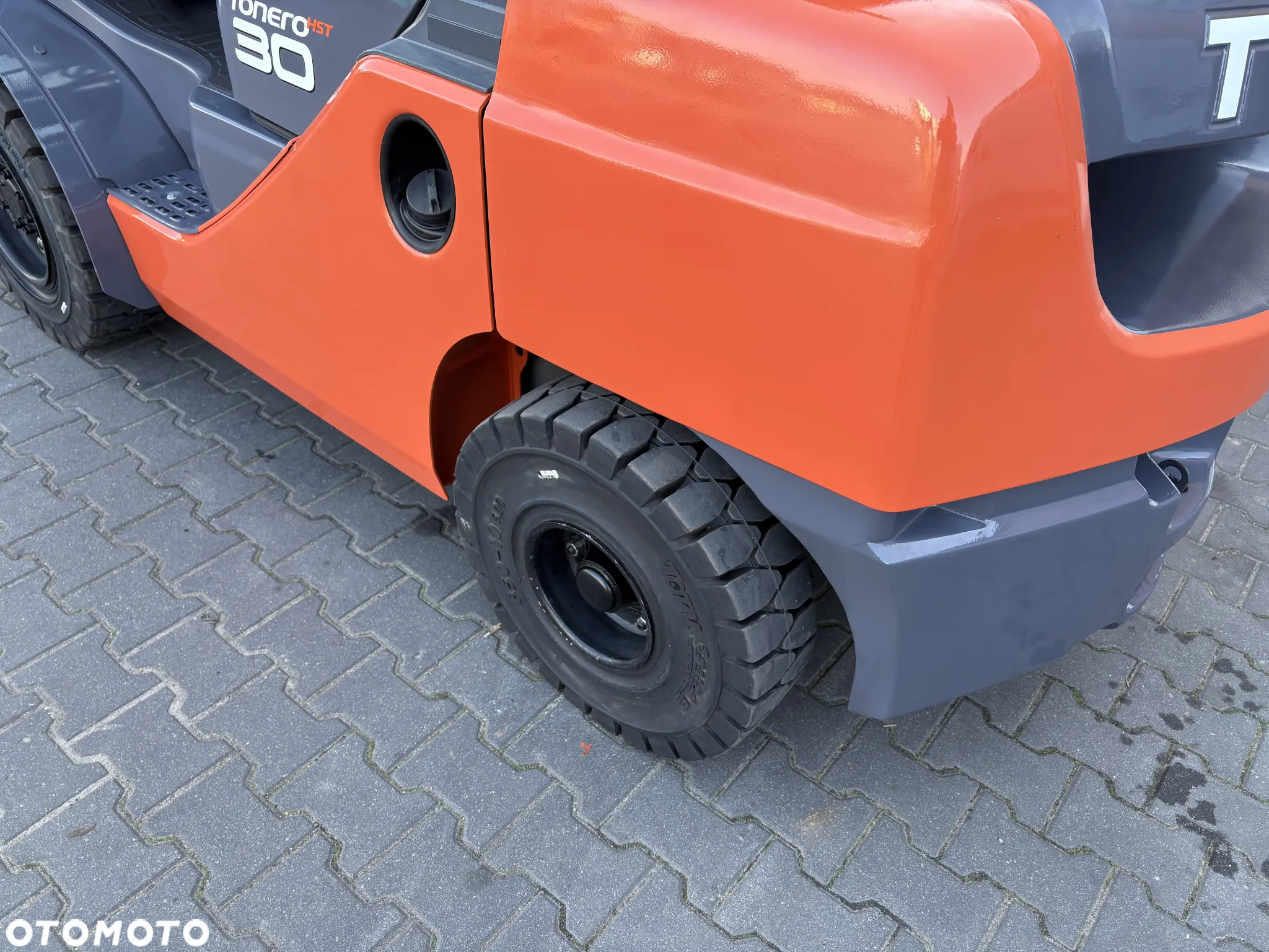 Toyota 06-8FDF30 - 13