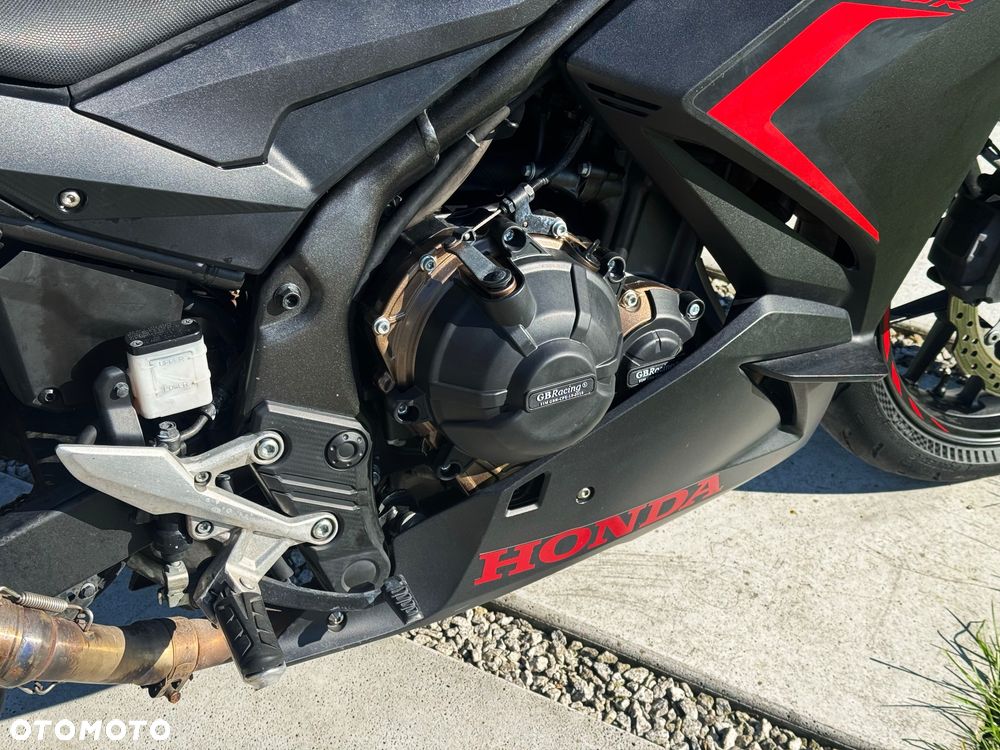Honda CBR - 28
